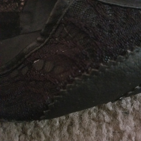 Lace Insert Oxfords. - Picture 2 of 5